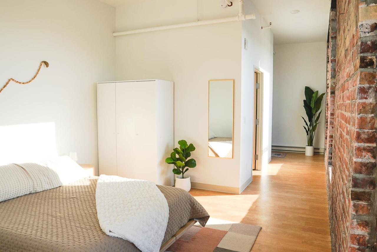 دولوث Enger Lofts Hotel المظهر الخارجي الصورة